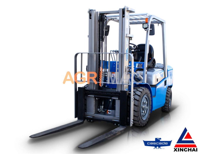 Motostivuitor diesel Clark 4.0T Xinchai 50 CP cu catarg Duplex 3000 mm și furci 1220 mm [5]