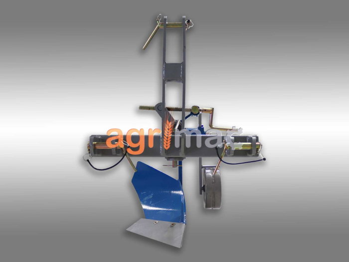 Plug MOA6‑M – Plug monocorp reglabil pentru tractoare 10‑30 CP, cu cuțit frontal detașabil și roată de sprijin [3]