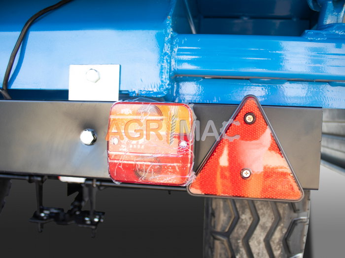 Remorcă agricolă MT3000-3H – 3000 kg, basculare hidraulică triplă, frâne ADR [10]