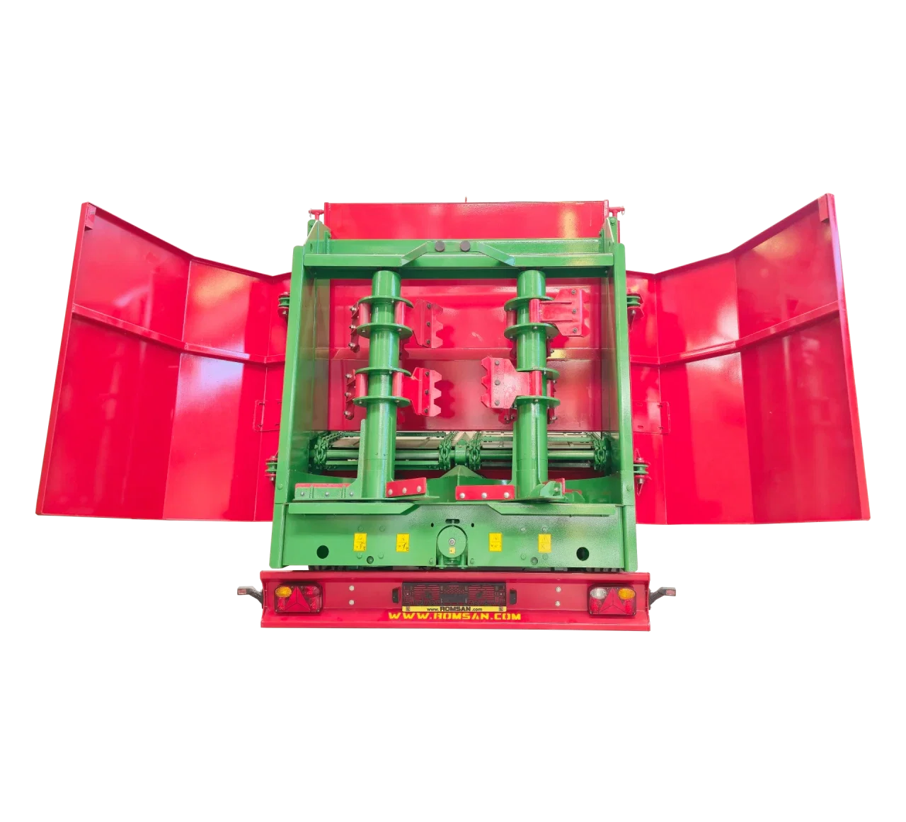 Remorcă de împrăștiat gunoi 8 t – tandem, benă 7 m³, hidraulică și PTO [4]