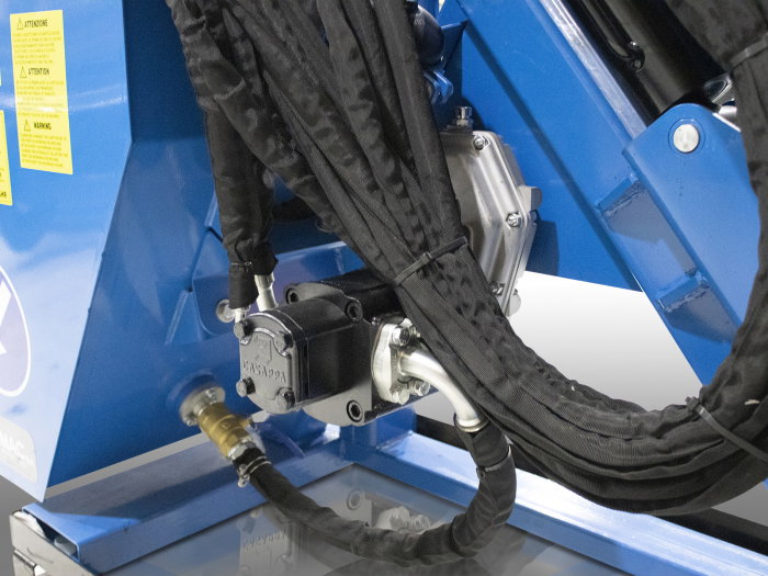 Tocător de Vegetație cu Braț MTK120 [12]