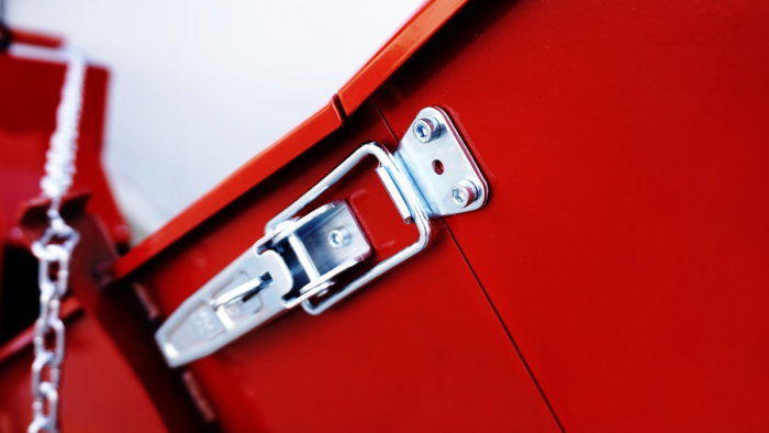 REMET R120 – tocător crengi cu bandă rulantă [13]