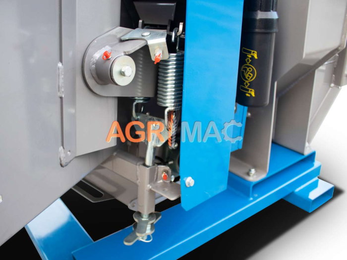 Tocător de crengi Graecus KT26R, PTO 70–120 CP, diametru 260 mm [17]