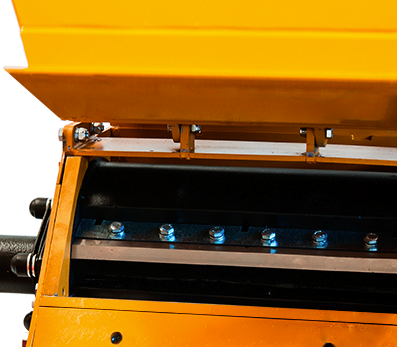 Yamastik VR35 AUTO – Tocător de crengi autopropulsat cu latime de taiere 10 cm, hopper mare, ideal pentru biomasă și întreținere spații verzi [6]