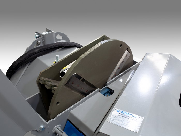 Tocator de crengi si resturi vegetale pentru tractor, necesar 50-100 CP, conectare cardan PTO, Graecus KT16R [11]