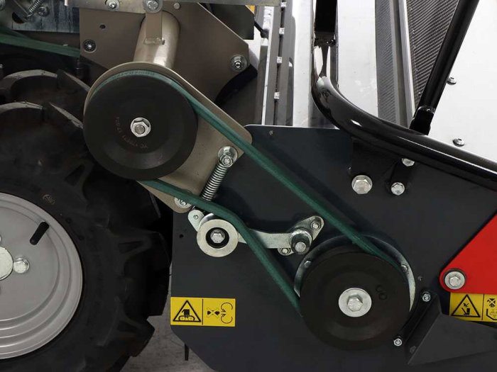 tocator-vegetatie-senile-meccanica-benassi-tr900-idro-90cm-hidrostatic-44-lame-y.jpg [7]