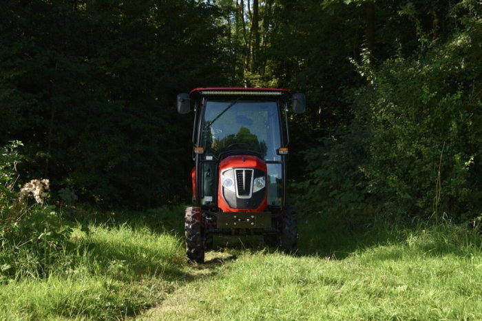 Shibaura SB50hc – Tractor compact 48 CP cu cabină, HST 3 game, PTO 540/750, 4 supape hidraulice, aer condiționat și LED [6]