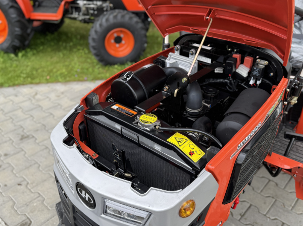 Tractor compact Hinomoto HM3020 – 20 CP, 4x4, PTO 540/1000 rpm, motor 3 cilindri diesel [17]