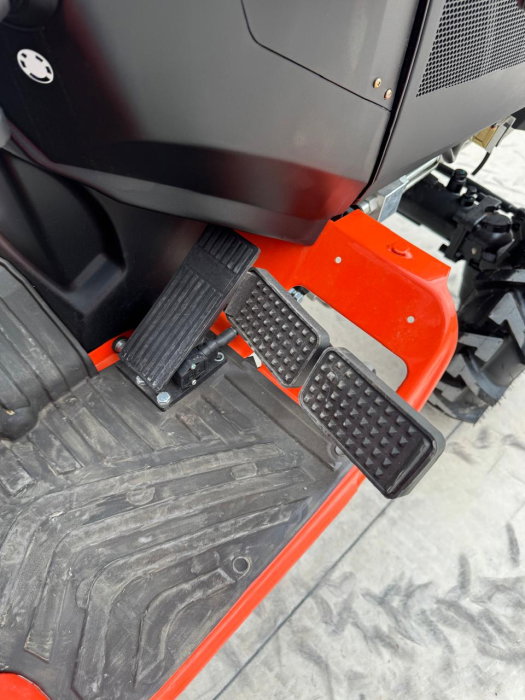 Tractor Hinomoto HM275 – 25 CP, 4×4, transmisie 9+3, PTO 540/980 rpm, motor 3 cilindri diesel [30]