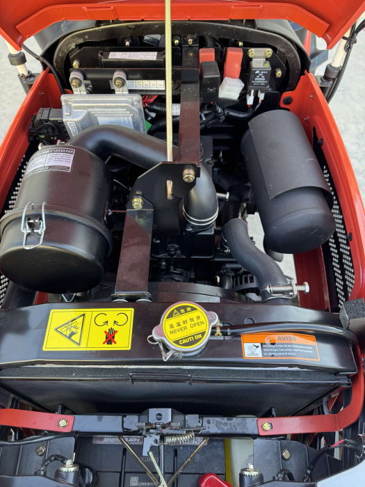 Tractor Hinomoto HM3025 – 25 CP, 3 cilindri, 4x4, PTO 540/1000 rpm, direcție hidrostatică [8]