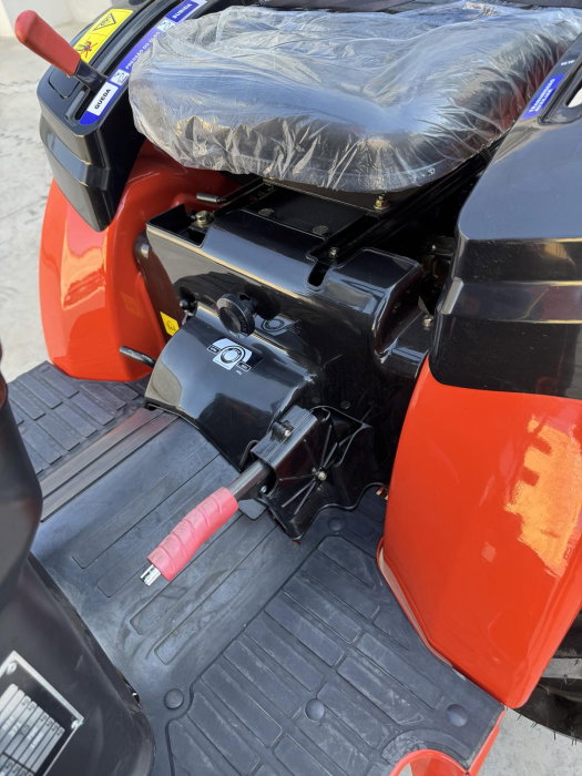 Tractor Hinomoto HM3025 – 25 CP, 3 cilindri, 4x4, PTO 540/1000 rpm, direcție hidrostatică [13]