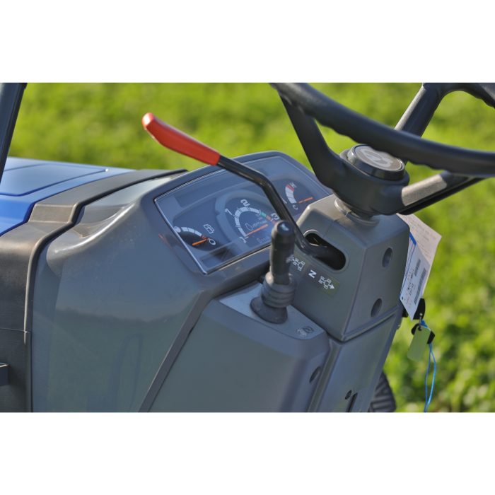 Tractor diesel compact 25 CP, 4x4, transmisie 8F/8R [11]