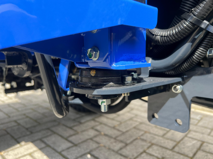 Tractor compact ISEKI TM4270 CAB, 25 CP, HST, 4x4 [9]