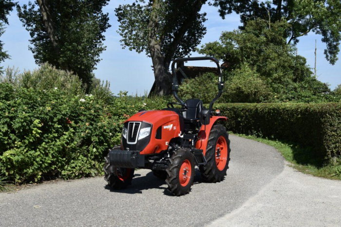 Shibaura SB36m – Tractor compact profesional 35 CP, transmisie mecanică 12+12, PTO 540/750 rpm, ridicare 1.500 kg [5]