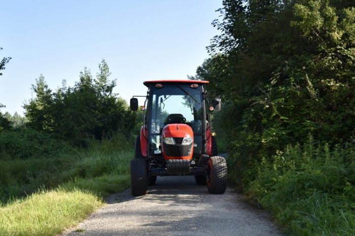 Shibaura SB62hc – Tractor compact 60 CP, cabină cu aer condiționat, hidrostatic 3 game, PTO 540/750, 4×4, headland management [2]