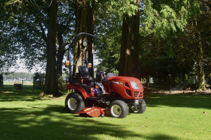 Shibaura SX25 – Tractor sub‑compact 24,5 CP, transmisie hidrostatică, PTO față/spate, direcție asistată [4]