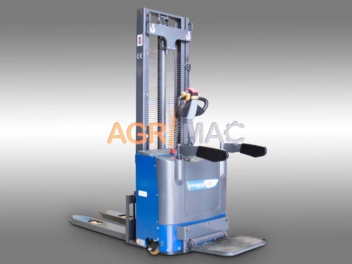 Transpalet electric SFE15 1.5T cu platformă operator și catarg Duplex 3200 mm [4]