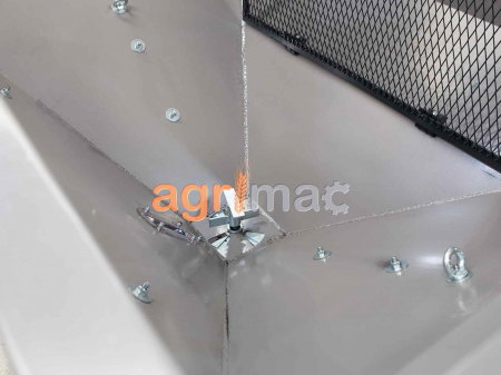 Distribuitor de îngrășăminte hidraulic și sărăriță L1000H – 1000L, 18-20m [10]