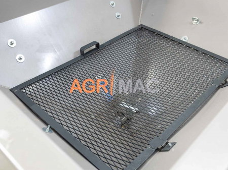 Distribuitor de îngrășăminte hidraulic și sărăriță L800H – 800L, 18-20m [4]