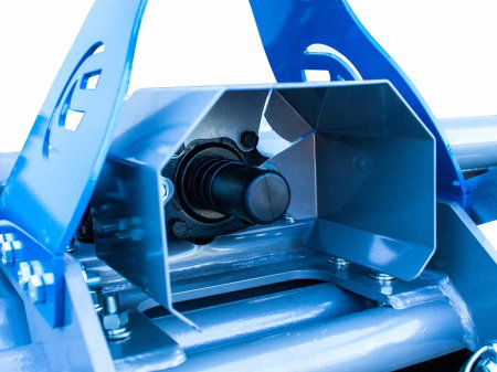 Freza de pământ E135, 135 cm, 18–35 CP [14]