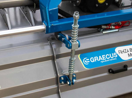 Freză profesională 1800 mm, transmisie 4 trepte [10]