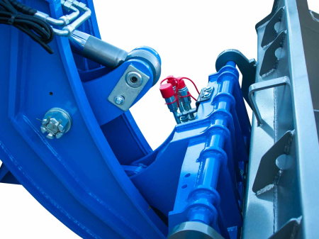 Mini încărcător frontal telescopic 60 CP, 2800 kg [23]