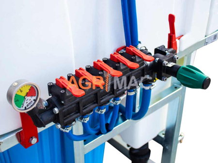 Instalație de erbicidat PA700+AD10 – 700L, 45 CP [18]