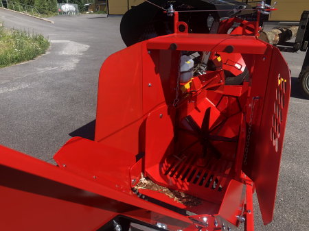 Linie de tăiere și despicare lemne Japa® 365+ E, electrică, produsă în Finlanda [14]