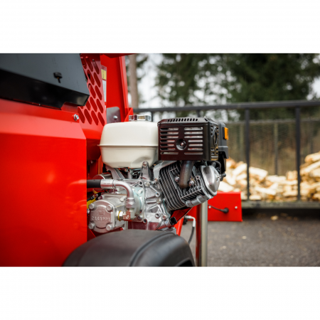 Japa 315+ BES – Procesator de lemn profesional, motor Honda 13 CP, cu șasiu rutier [4]