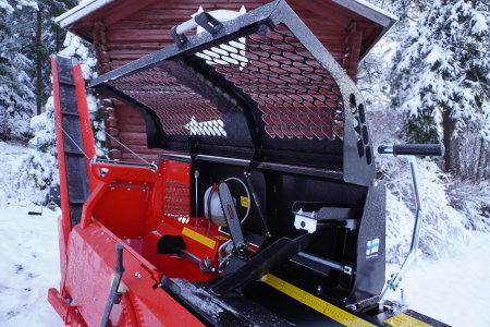 Linie de tăiere și despicare lemne electrică, Japa 315+ E, fabricată în Finlanda [8]