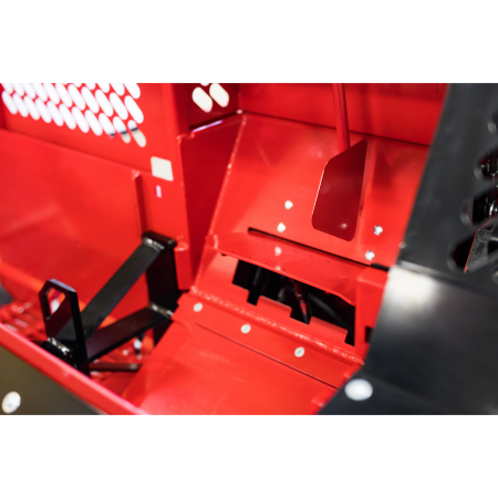 Japa 395 TR – Procesator lemne PTO tractor cu despicare 12,5 t și bandă 4,4 m, control hidraulic [25]