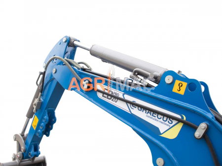 Mini Excavator cu Șenile Reglabile, 2 TONE, Motor Diesel KUBOTA D902 16 CP [8]