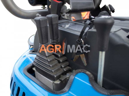 Mini Excavator cu Șenile Reglabile, 2 TONE, Motor Diesel KUBOTA D902 16 CP [20]