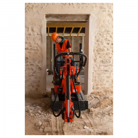 Miniexcavator Kubota K008-5, 1 Tonă, Motor Diesel 10 CP [6]