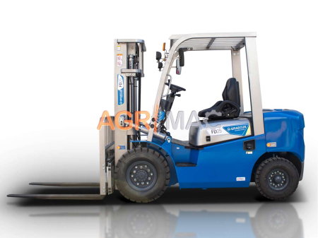 Motostivuitor diesel Clark 2.5T Xinchai C490 cu catarg Triplex 4500 mm și furci 1220 mm [2]