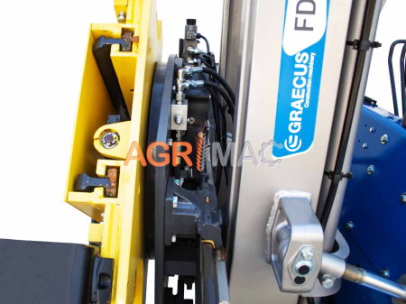 Motostivuitor diesel Clark 2.5T Xinchai C490 cu catarg Duplex rotativ 3000 mm și furci 1220 mm [13]