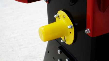 REMET R100 – tocător crengi 90 mm pentru tractor [8]