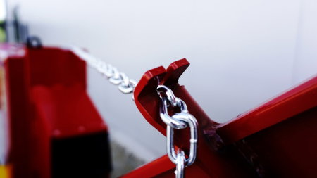 REMET R120 – tocător crengi cu bandă rulantă [11]