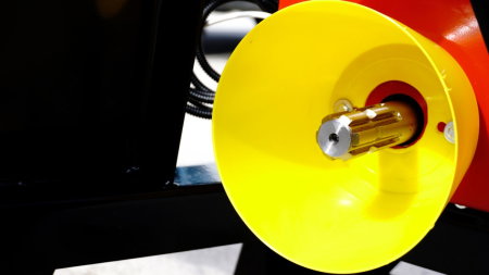 REMET R120 – tocător crengi cu bandă rulantă [6]