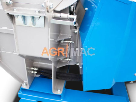 Tocător de crengi Graecus KT26R, PTO 70–120 CP, diametru 260 mm [19]