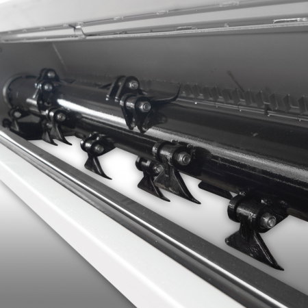 Tocator de vegetatie cu deplasare laterala hidraulica Jansen VMA-240 [6]