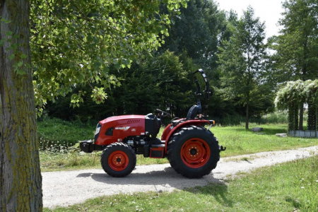 Shibaura SB50h – Tractor compact 48 CP cu roți agricole, PTO 540/540Eco, hidrostatic, ridicare 1500 kg [5]