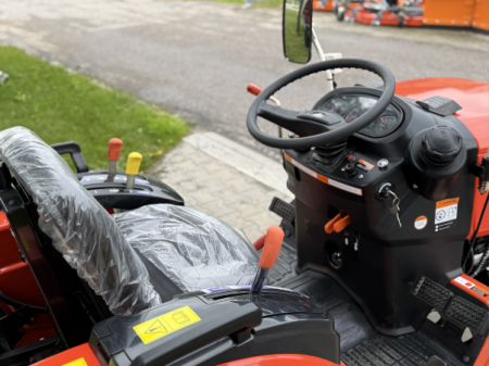 Tractor compact Hinomoto HM3020 – 20 CP, 4x4, PTO 540/1000 rpm, motor 3 cilindri diesel [11]