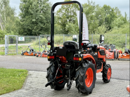 Tractor compact Hinomoto HM3020 – 20 CP, 4x4, PTO 540/1000 rpm, motor 3 cilindri diesel [9]