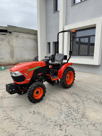 Tractor Hinomoto HM275 – 25 CP, 4×4, transmisie 9+3, PTO 540/980 rpm, motor 3 cilindri diesel [7]