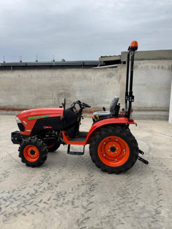 Tractor Hinomoto HM275 – 25 CP, 4×4, transmisie 9+3, PTO 540/980 rpm, motor 3 cilindri diesel [6]