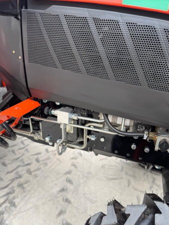 Tractor Hinomoto HM275 – 25 CP, 4×4, transmisie 9+3, PTO 540/980 rpm, motor 3 cilindri diesel [10]