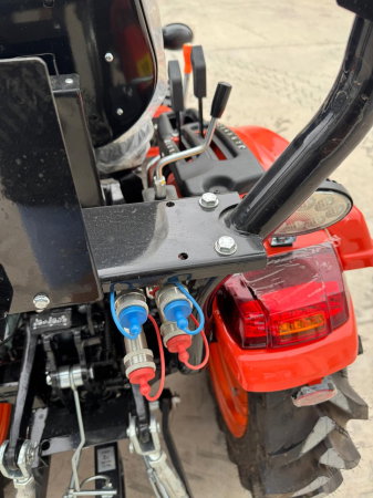 Tractor Hinomoto HM275 – 25 CP, 4×4, transmisie 9+3, PTO 540/980 rpm, motor 3 cilindri diesel [33]