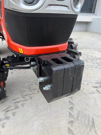 Tractor Hinomoto HM275 – 25 CP, 4×4, transmisie 9+3, PTO 540/980 rpm, motor 3 cilindri diesel [24]