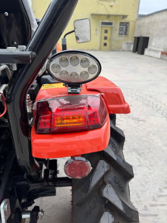 Tractor Hinomoto HM275 – 25 CP, 4×4, transmisie 9+3, PTO 540/980 rpm, motor 3 cilindri diesel [18]